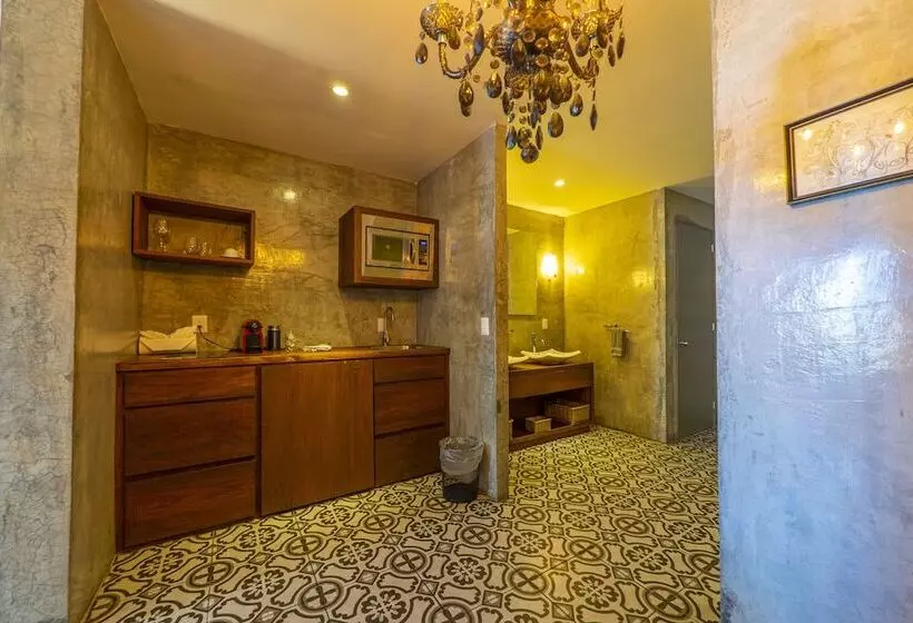 Suites At Sapphire Ocean Club