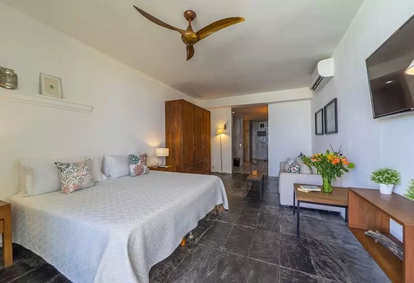 Suites At Sapphire Ocean Club