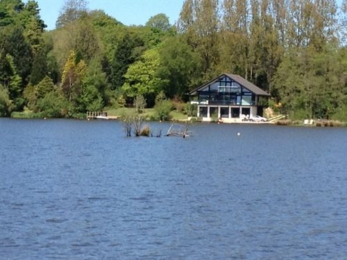 Cleveley Mere Luxury Waterside Lodges