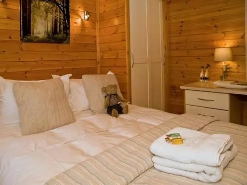 Cleveley Mere Luxury Waterside Lodges
