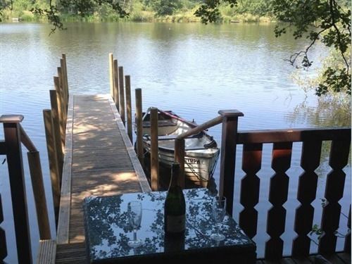 Cleveley Mere Luxury Waterside Lodges