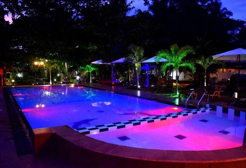 Tishan Holiday Resort