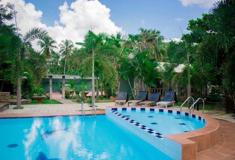 Tishan Holiday Resort