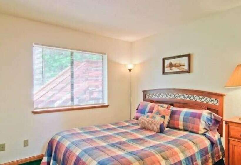 Scenic Wonders Coyote Creek 3 Bedrooms