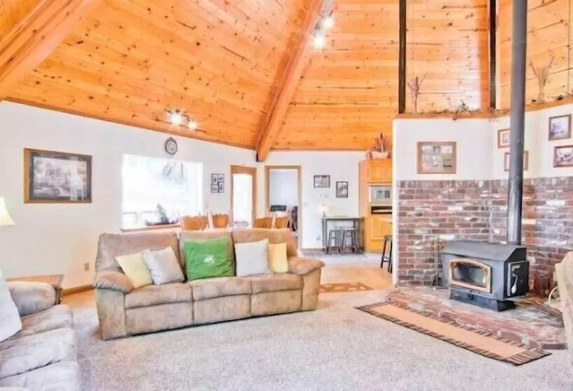 Scenic Wonders Coyote Creek 3 Bedrooms