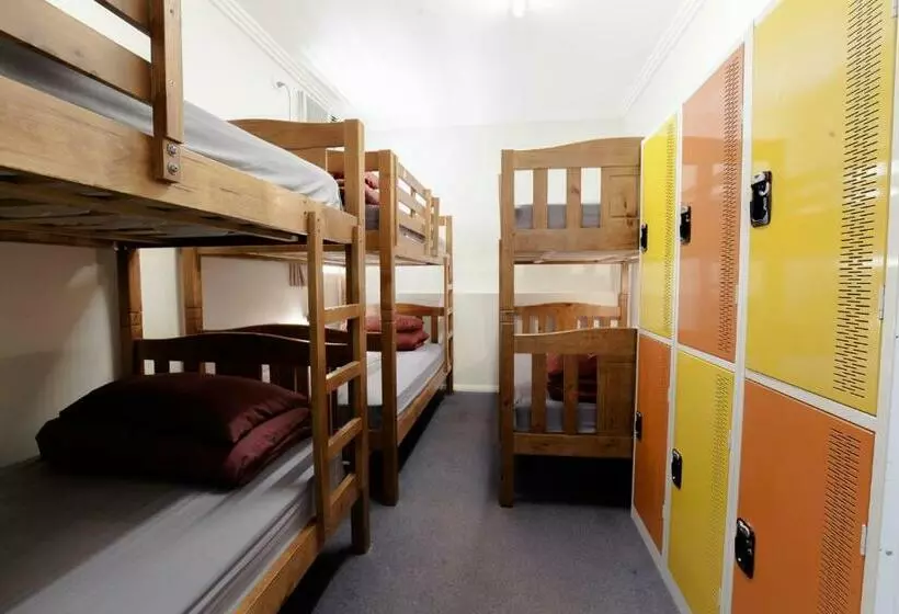 Schronisko Mad Monkey Broadway