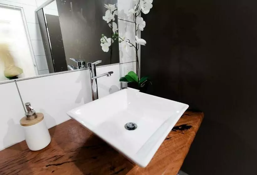 Schronisko Mad Monkey Broadway