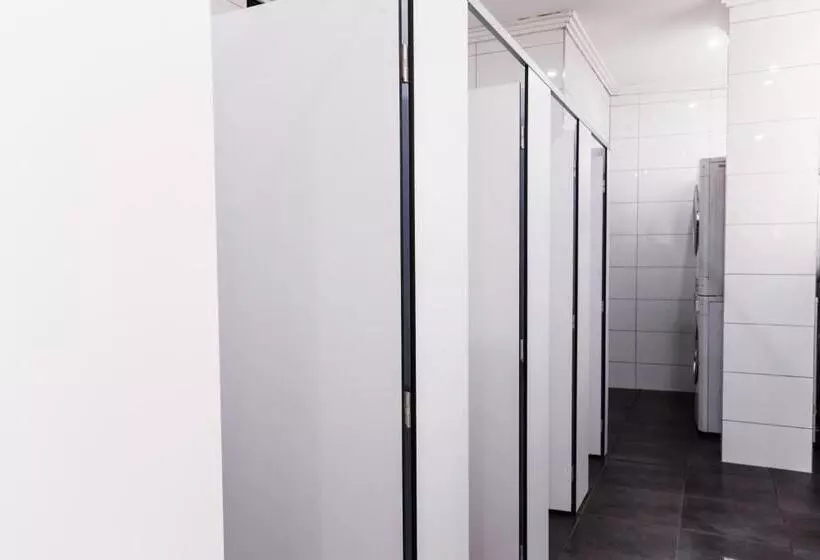 Schronisko Mad Monkey Broadway