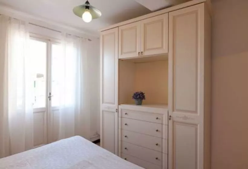 Appartamenti E Camere Edi