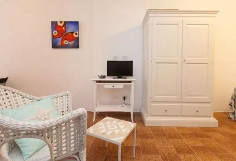 Appartamenti E Camere Edi