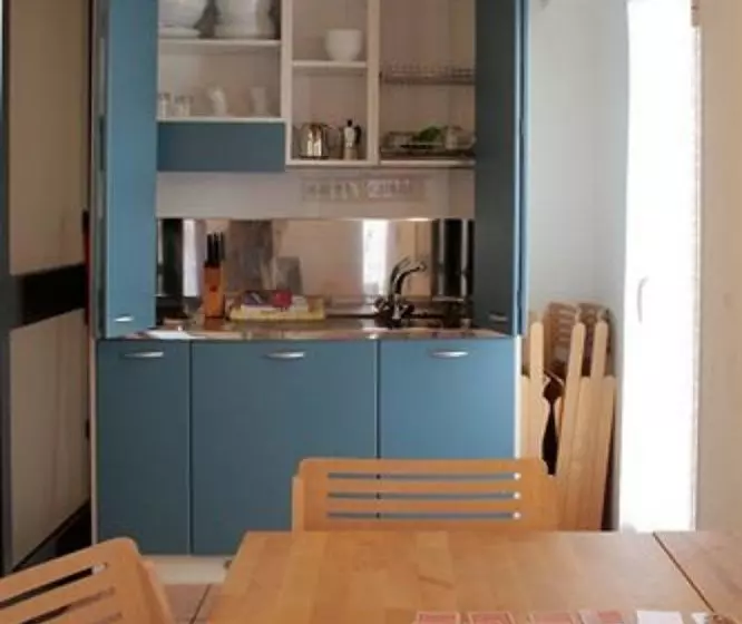 Appartamenti E Camere Edi