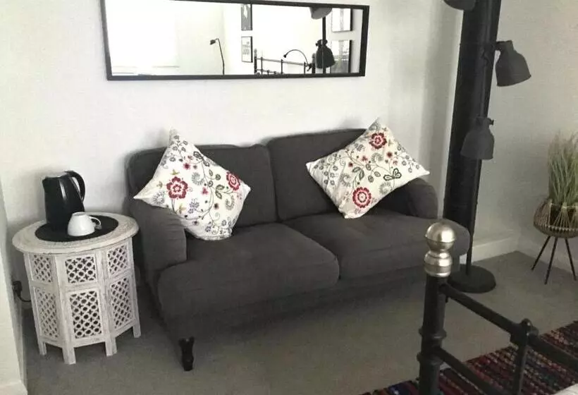 민박 Firbank Lodge