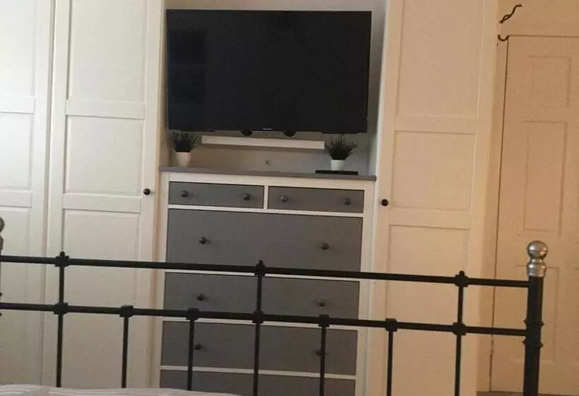 민박 Firbank Lodge