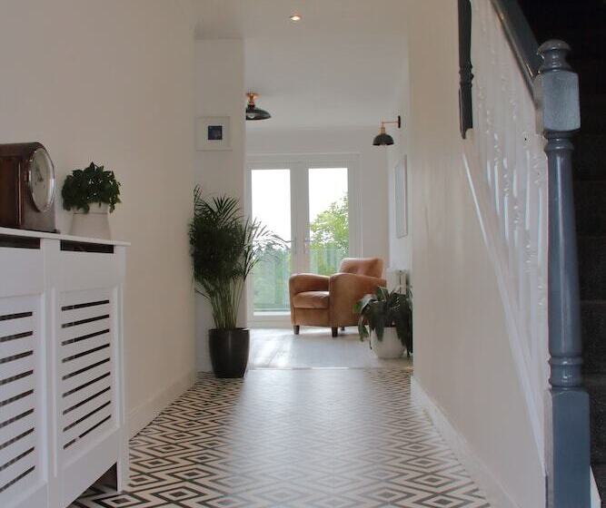 住宿加早餐  Firbank Lodge