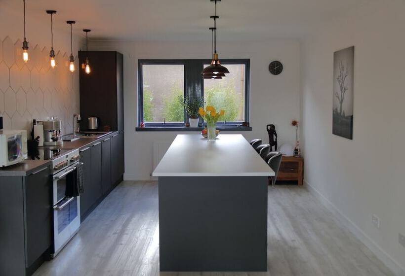 住宿加早餐  Firbank Lodge