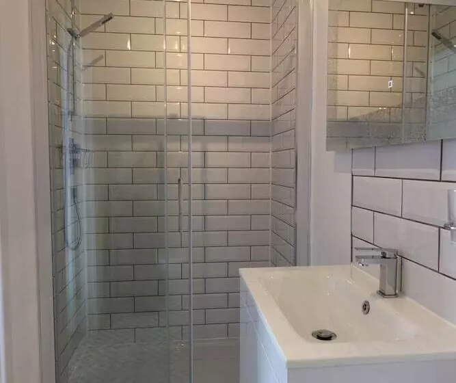 민박 Firbank Lodge