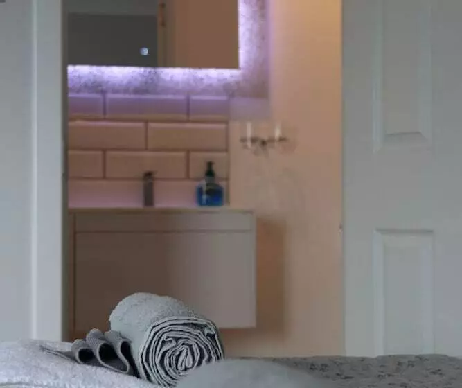 민박 Firbank Lodge