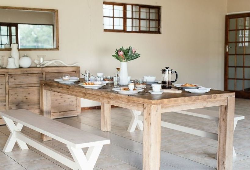 ベッドアンドブレックファースト Warm Karoo