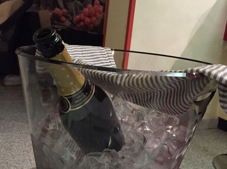 בית מלון כפרי Alba