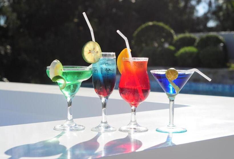 Отель Boracay Uptown