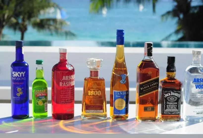 ホテル Boracay Uptown