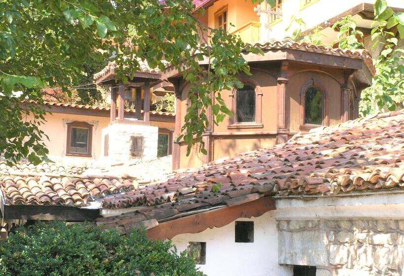 ホテル Estreya Palace & Residence