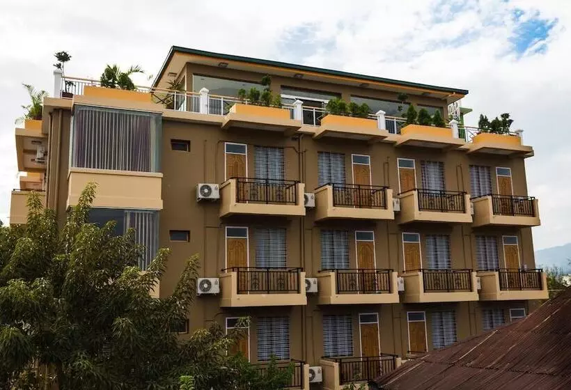 هتل Lily The Home