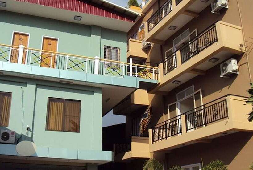 هتل Lily The Home