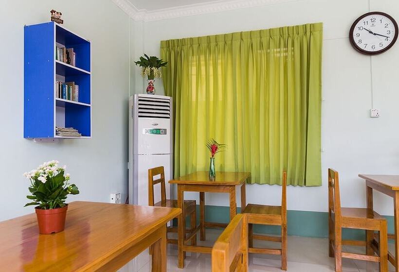 هتل Lily The Home