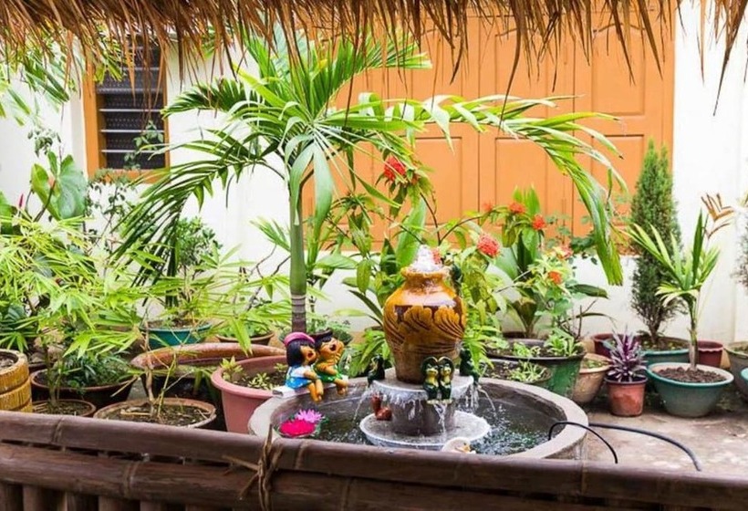 هتل Lily The Home