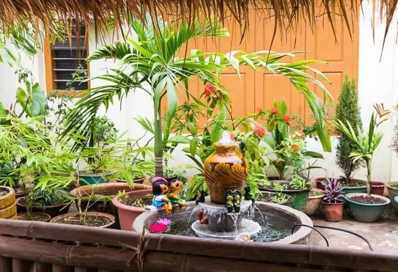 هتل Lily The Home