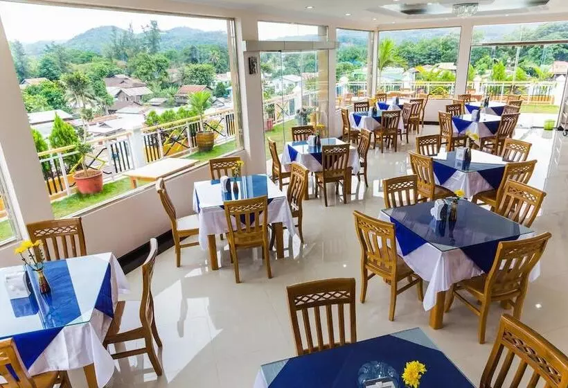 هتل Lily The Home