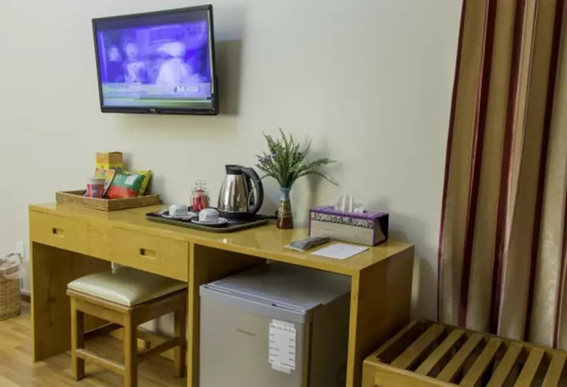 هتل Lily The Home