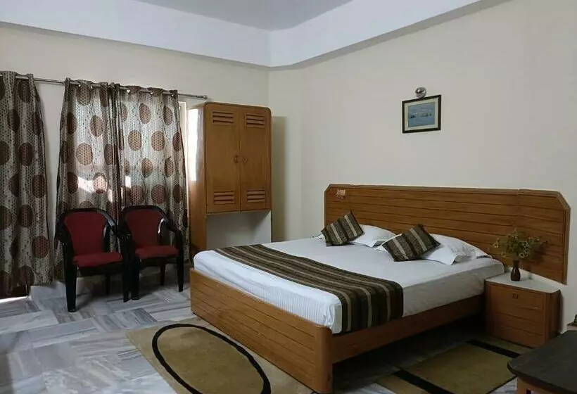 ホテル Padmini International  Sigra