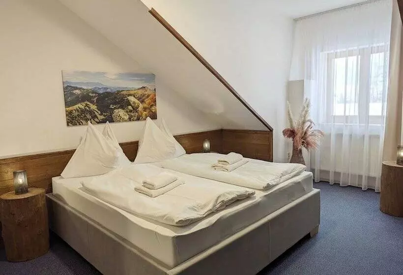 هتل Penzion Maria