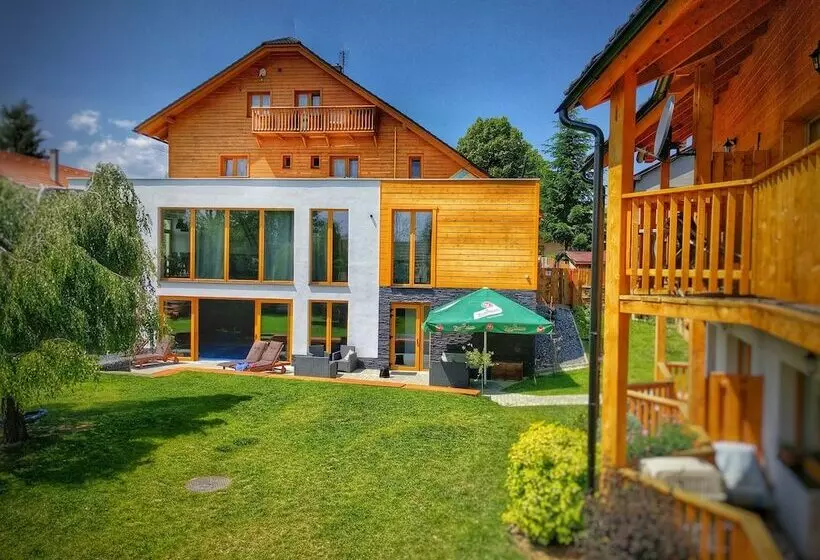 هتل Penzion Maria