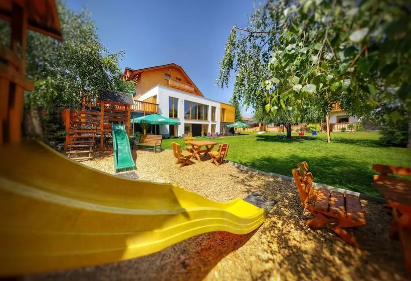 هتل Penzion Maria