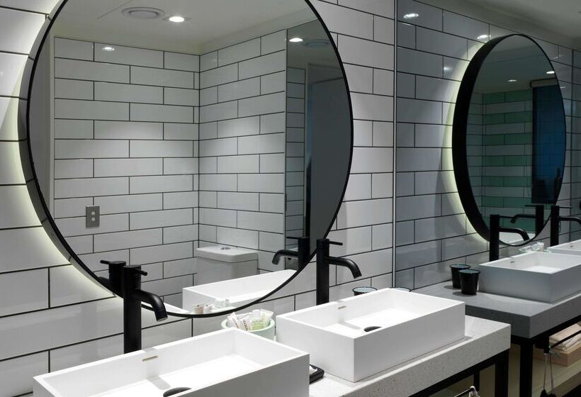 בית מלון כפרי Qt Bondi