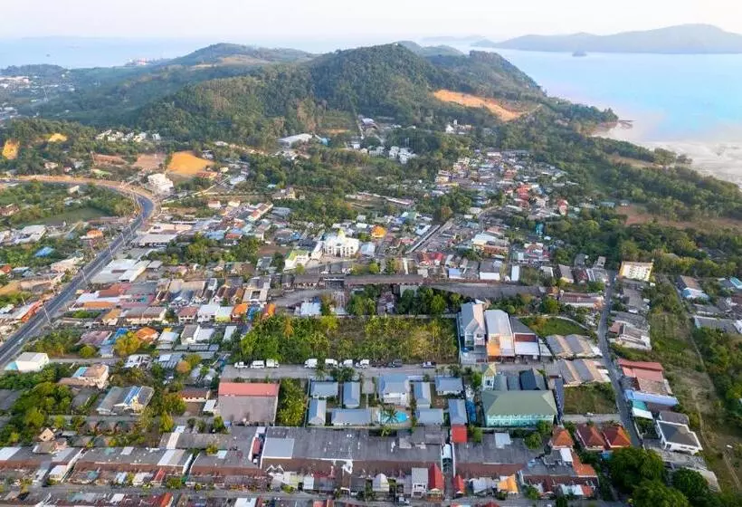 Отель Sunsuko Village Panwa