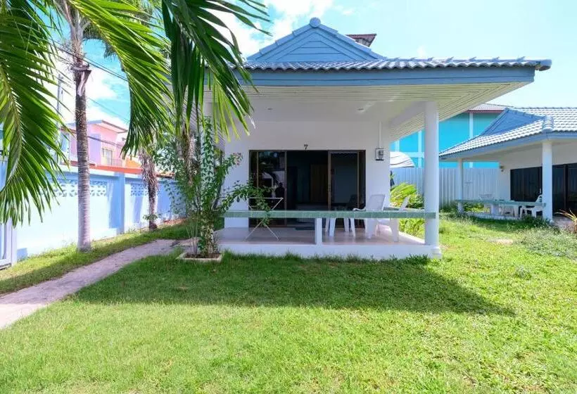 Отель Sunsuko Village Panwa