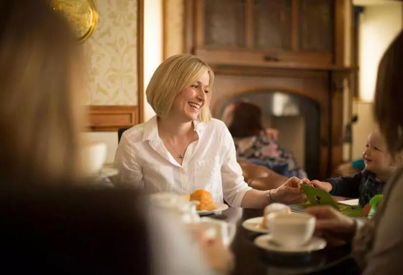 Saplinbrae Hotel And Lodges