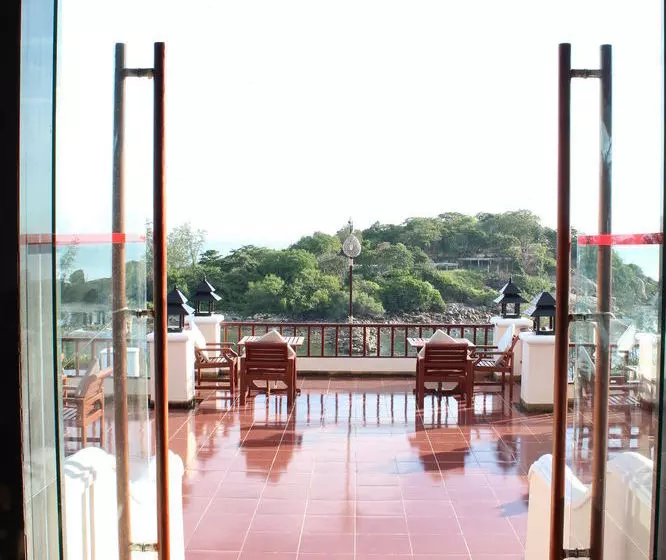 Hotel Baiyoke Seacoast Samui