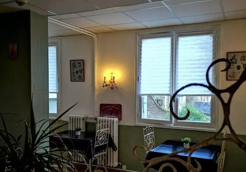 酒店 Trianon Tours