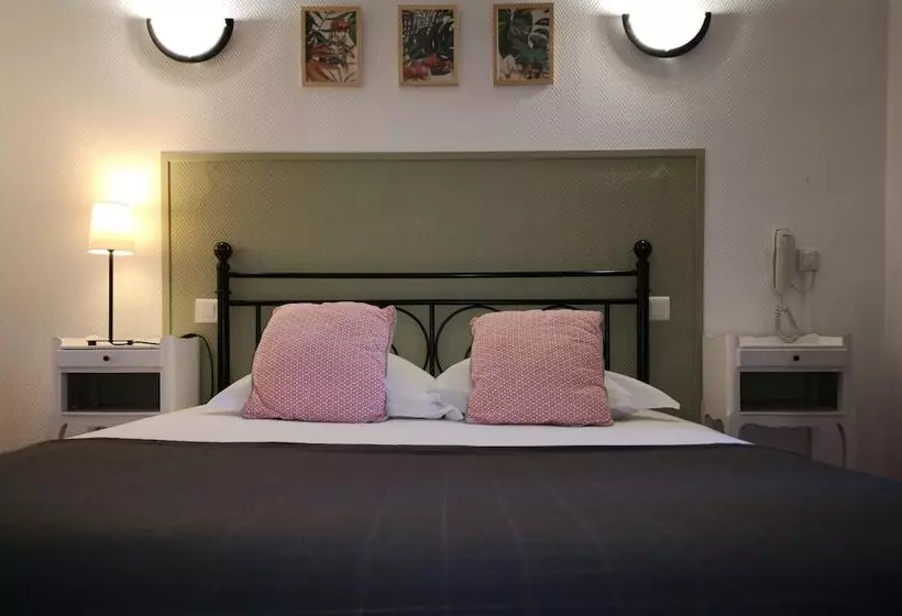 酒店 Trianon Tours