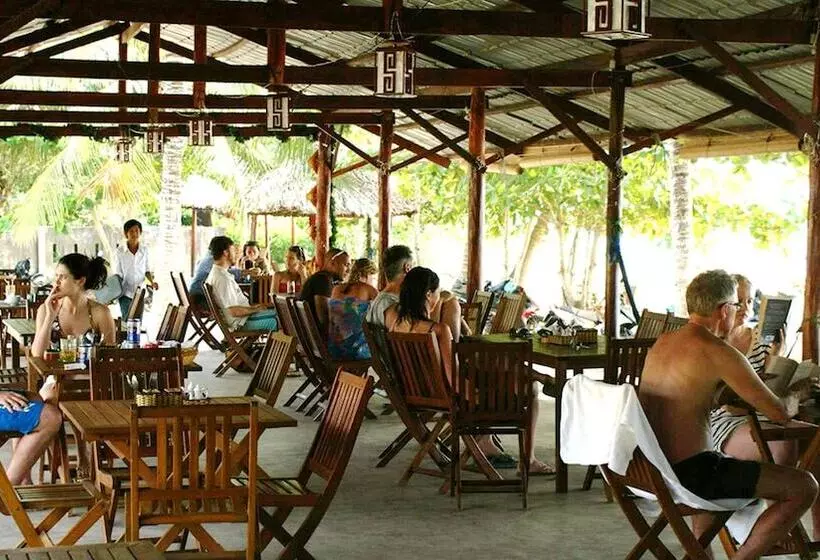 هتل Vung Bau Resort