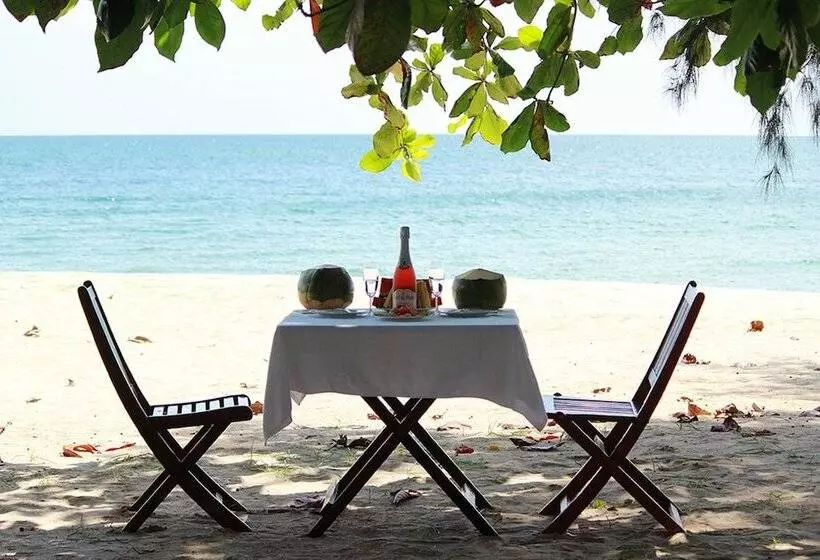 هتل Vung Bau Resort