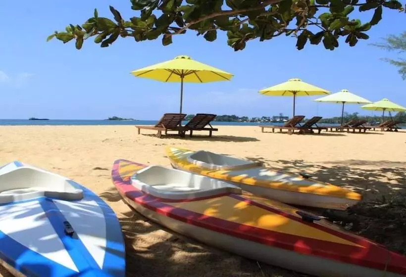 هتل Vung Bau Resort