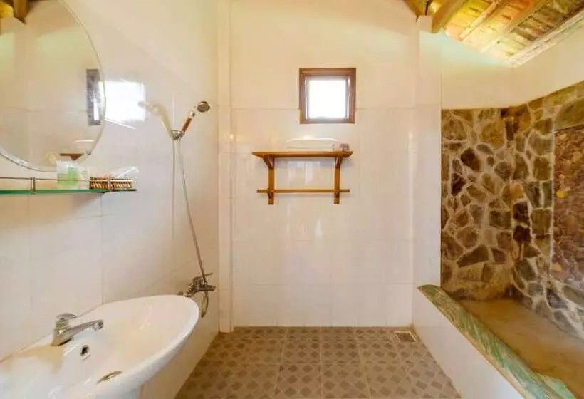 هتل Vung Bau Resort