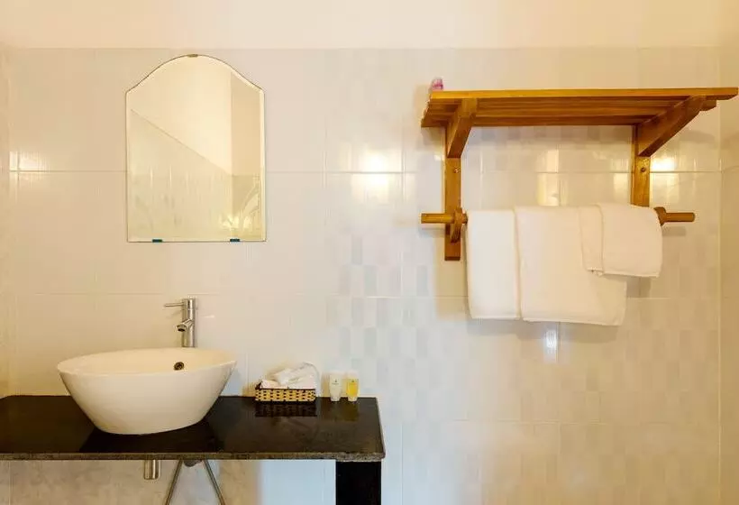 هتل Vung Bau Resort