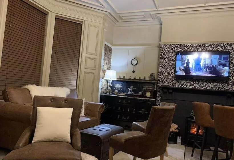 Pensiune Kingsmere Guest House